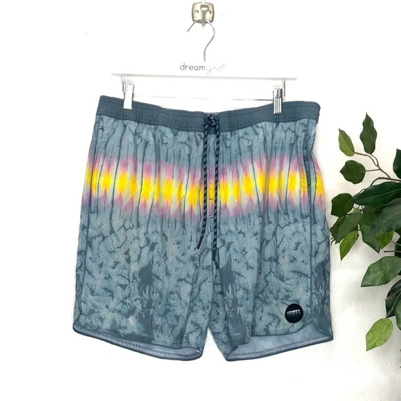 Mens O’Neill Cruzers Tie Dye Swim Trunks - Picture 1 of 7